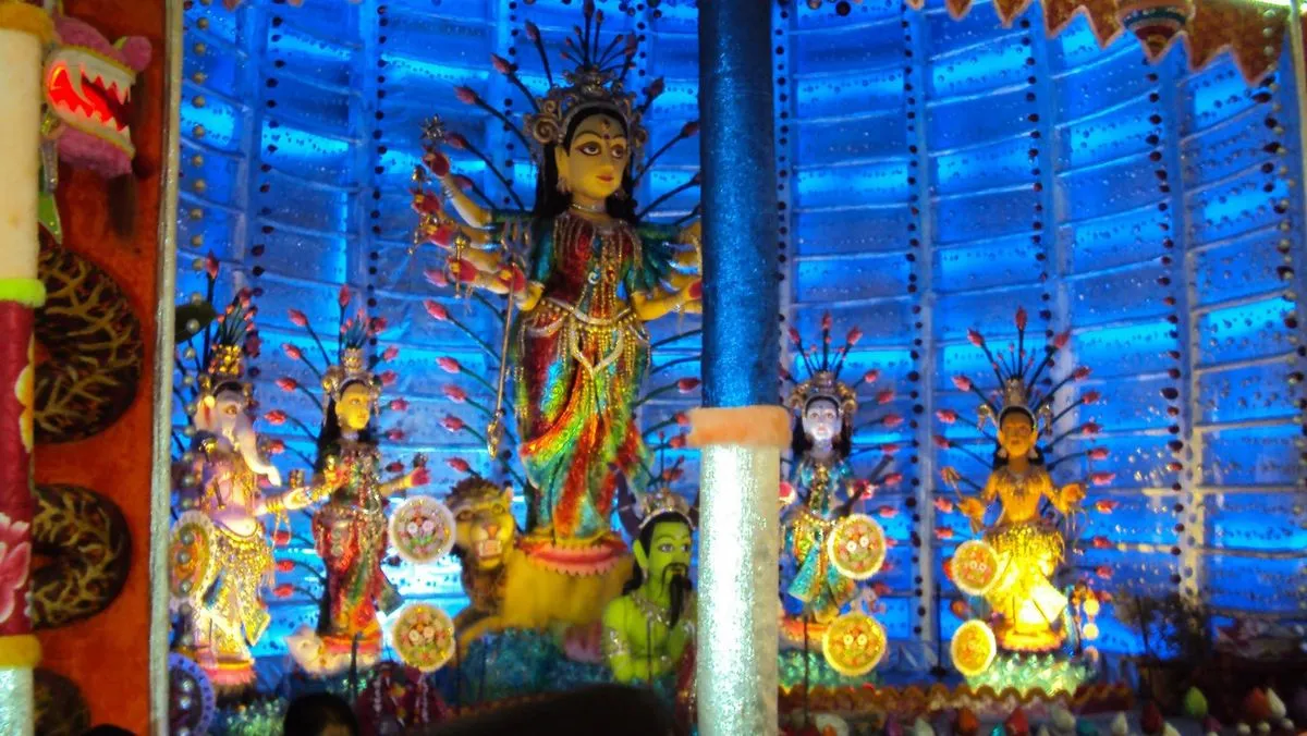 Howrah Pandal Hopping, Photowalk, Storytelling